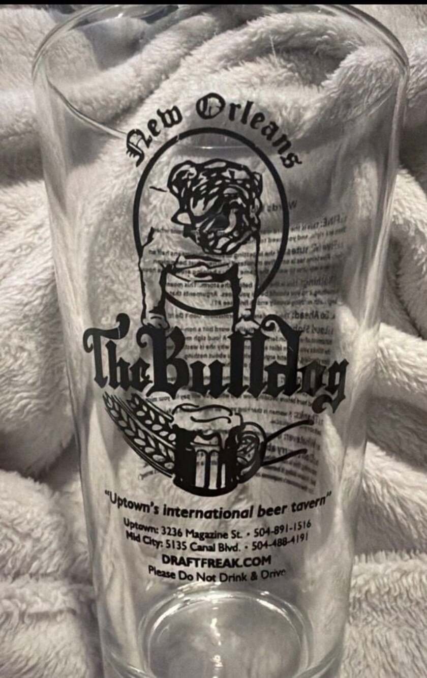 The Bulldog New Orleans Pint Beer Glass Magazine St Tavern Souvenir Barware